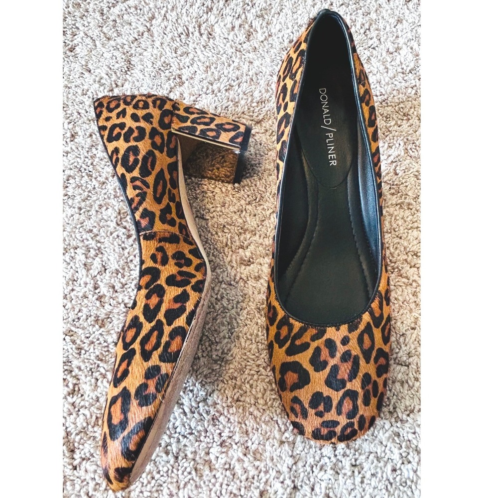 Donald Pliner Leopard Calf Hair Block Heel Pumps Brown Tan 7M Vero Cuoio